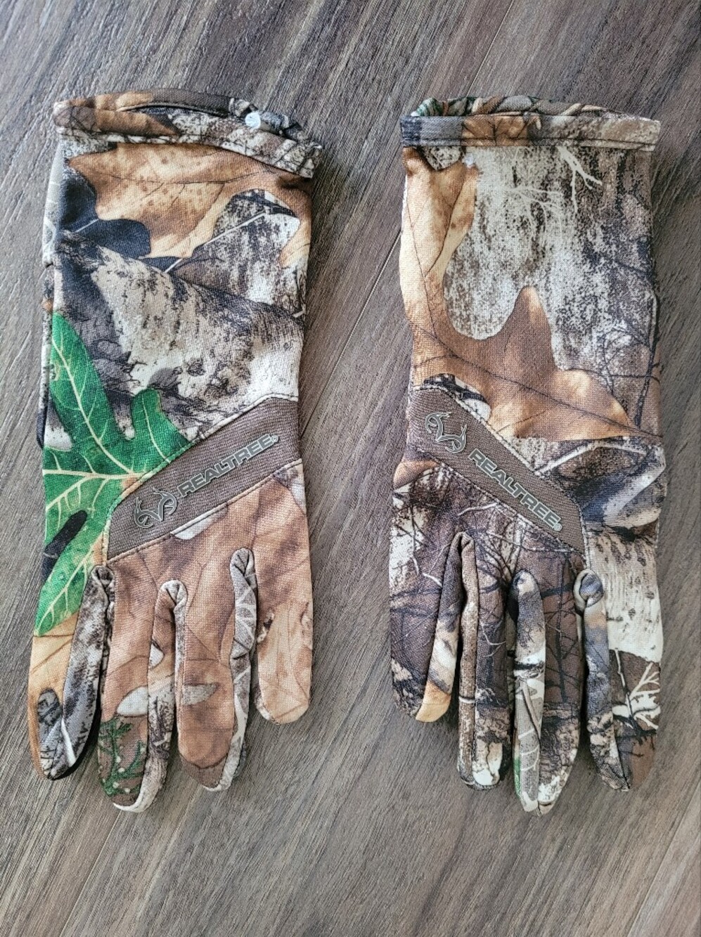 Realtree Camo Hunting Gloves in Brown, Green, Tan